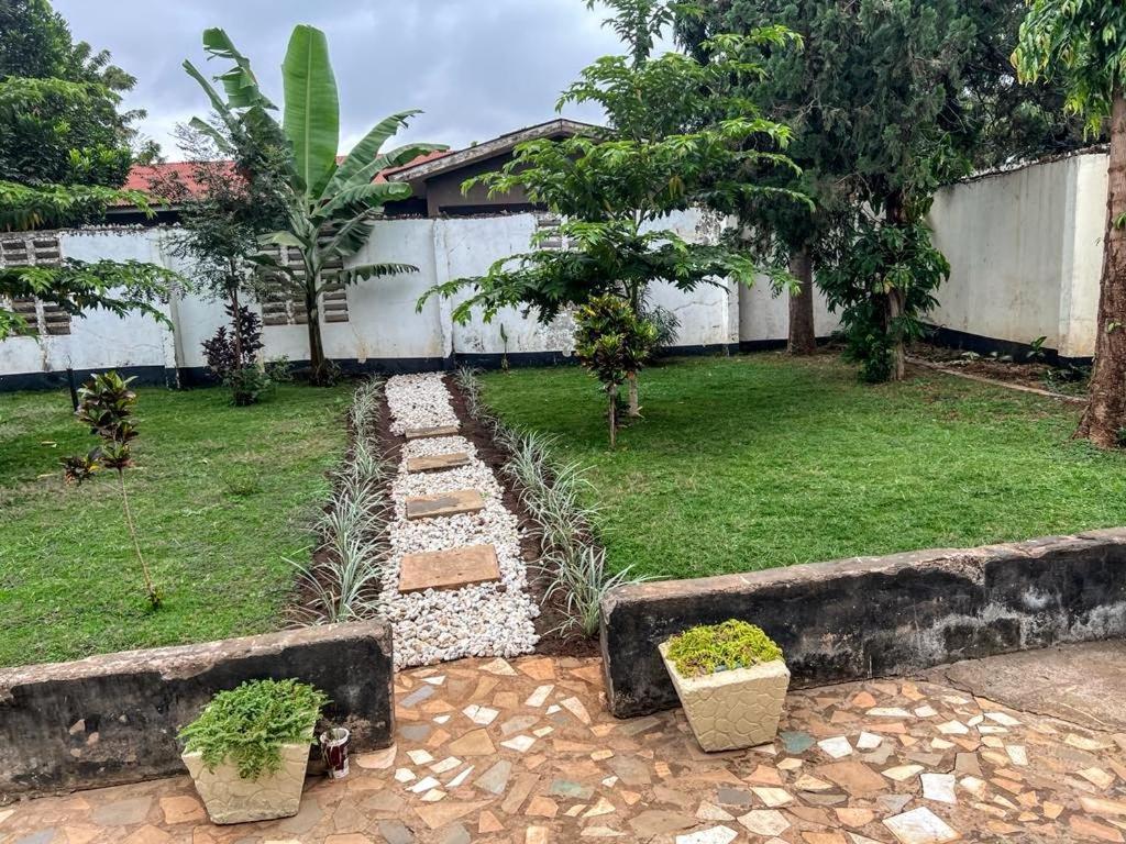 The Lion King Homestay Moshi Esterno foto